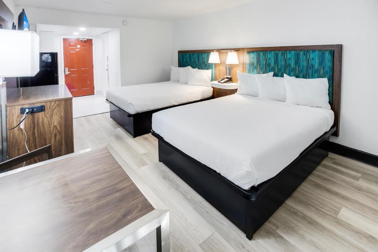 Blu Atlantic Hotel & Suites Миртл-Бич Экстерьер фото